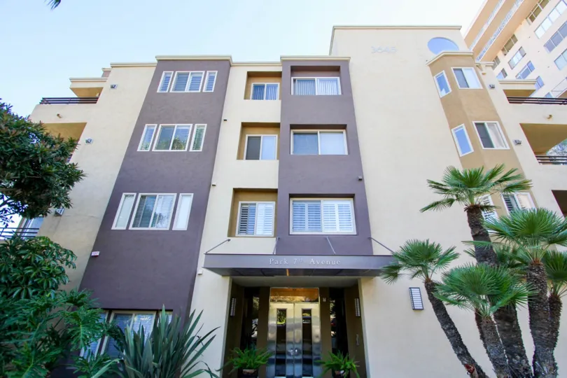 realistic homes at Park 7th Avenue near toHillcrest, California