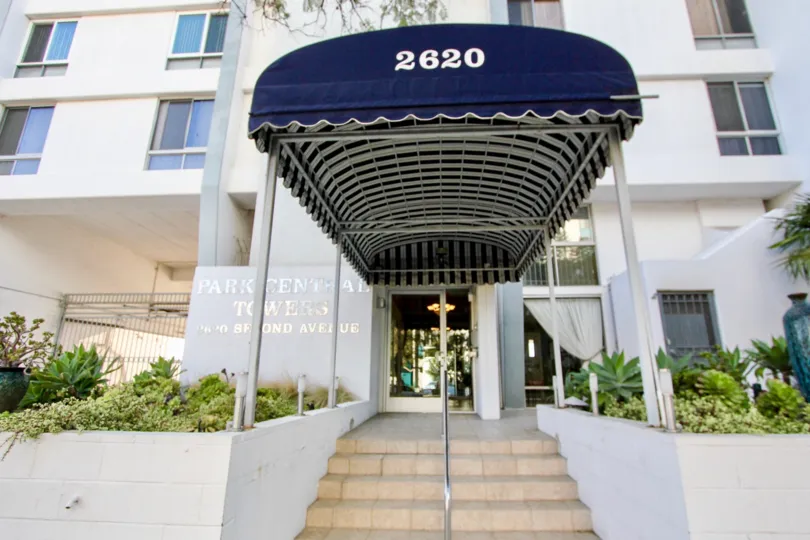 Excellent front view with number and small garden in front of Apartment in Park Central Towers of Hillcrest