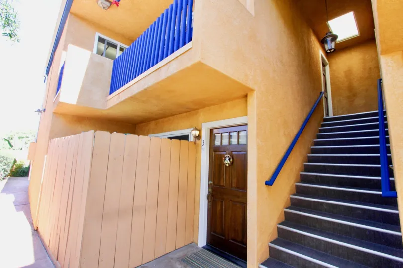 Wonderful approach and staircase in a House with Entrance and balcony in Penn Station of Hillcrest