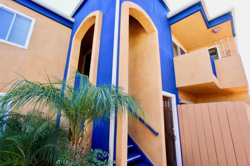 Marvellous colourful villa with terrace in Penn Station of Hillcrest