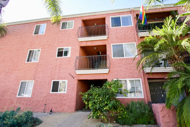find your flats at Terrace Village in Hillcrest, California