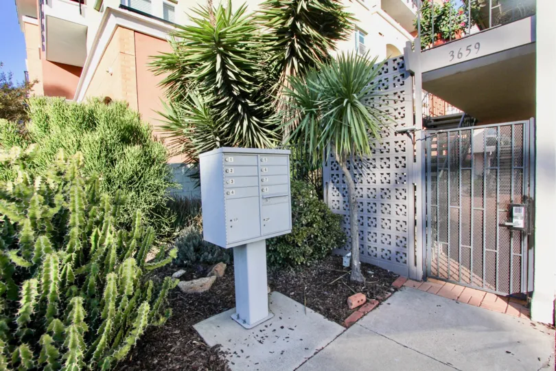 3659 The Orleans gated entry and mailbox Hillcrest California