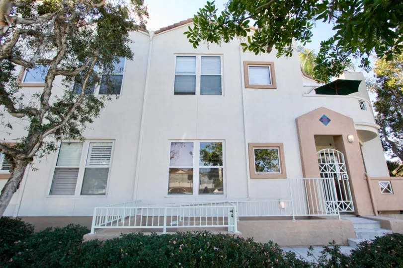 Excellent villa with trees and garden in Uptown Court of Hillcrest