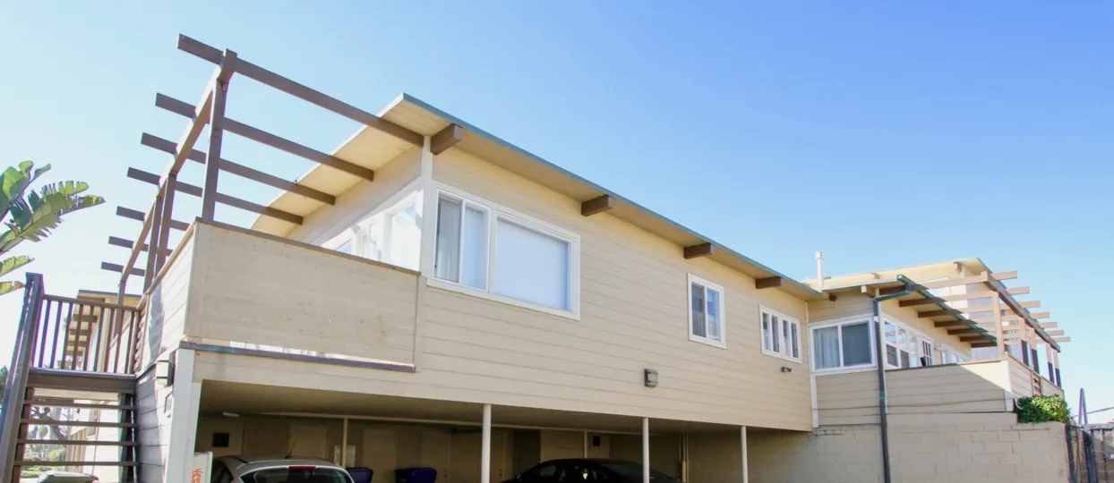 The villa in La Boca Rio has facilities of Car parking under the villa