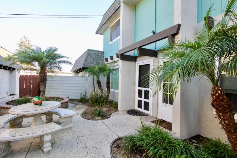 Picnic area outside of Residence at Silver Strand Gardens in Imperial Beach California