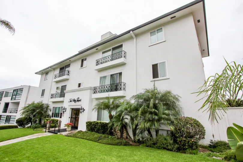Community: 230 Prospect City: La Jolla State: California