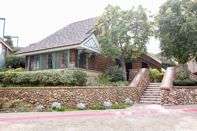 Slanty roof top with rock embossed wall in Boardwalk.