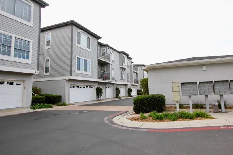 Beautiful villas with spacious roads and a garden in Cape La Jolla Gardens of La Jolla