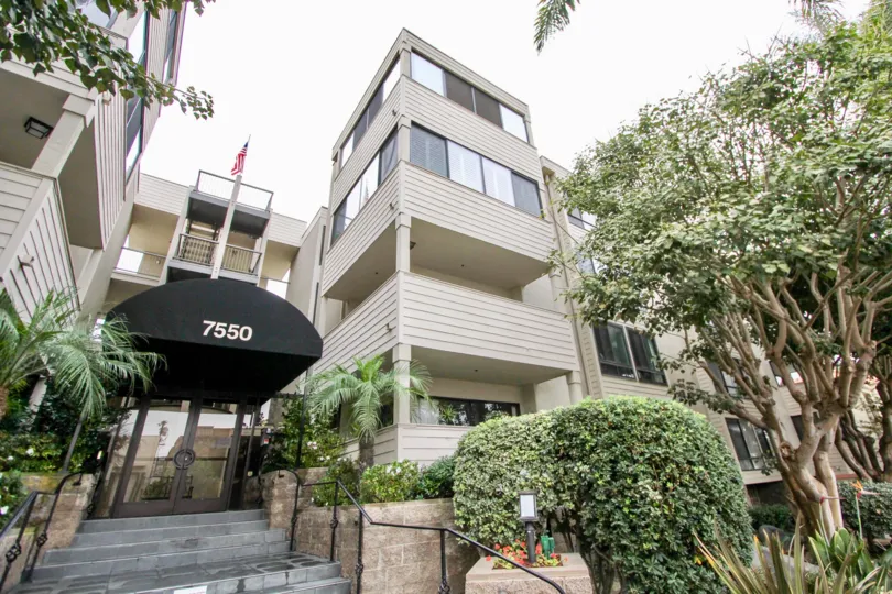 Black canopy between units inside Clinton Mano in La Jolla CA
