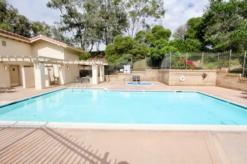 A sunny day in El Dorados with beautiful Grden and swimming pool