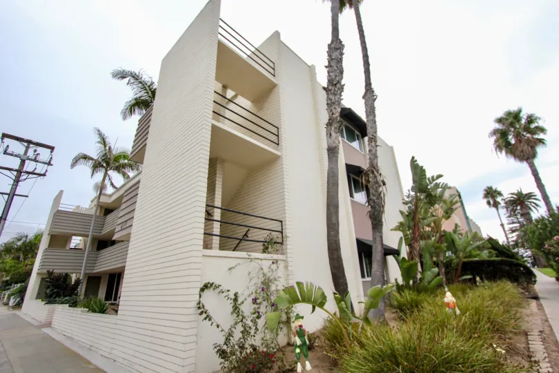 Four story modern style high rise at Fontaine Bleu in La Jolla CA