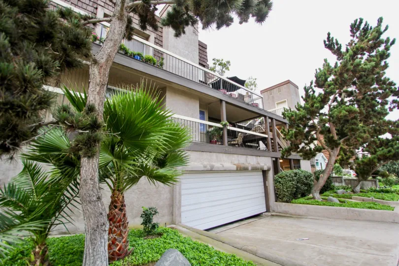 The garage and plants in front of the Herschel Condo complex community of La Jolla, California.