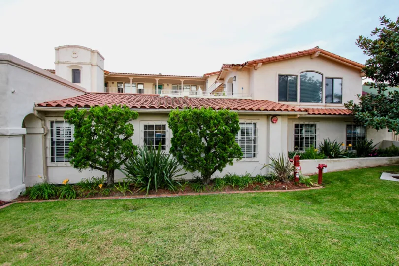 A sunny day in the La Flor de La Jolla Community, in front of someones home.