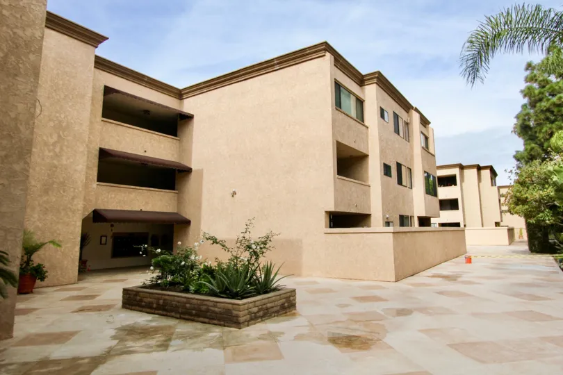 sandpiper is a component of same model houses in la jolla city in ca