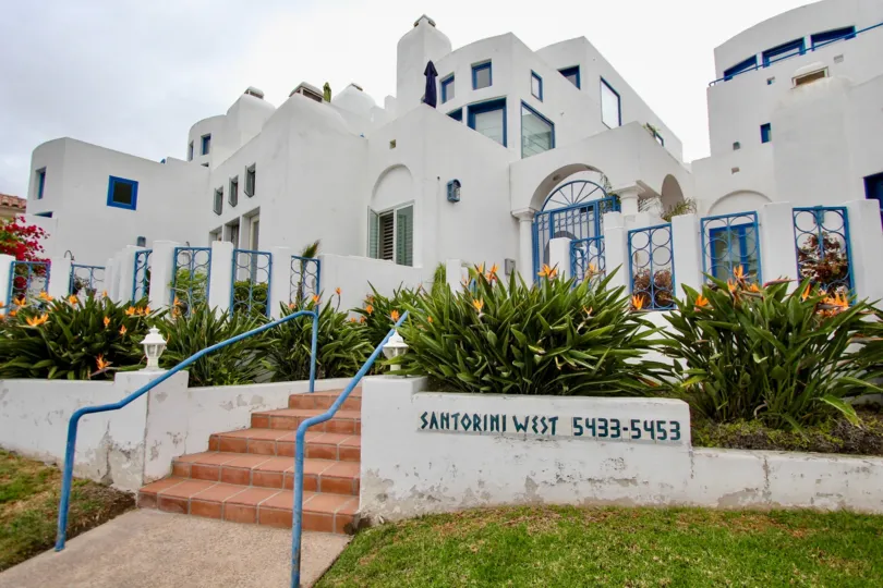 A beautiful view of the Santorini West community in La Jolla, California