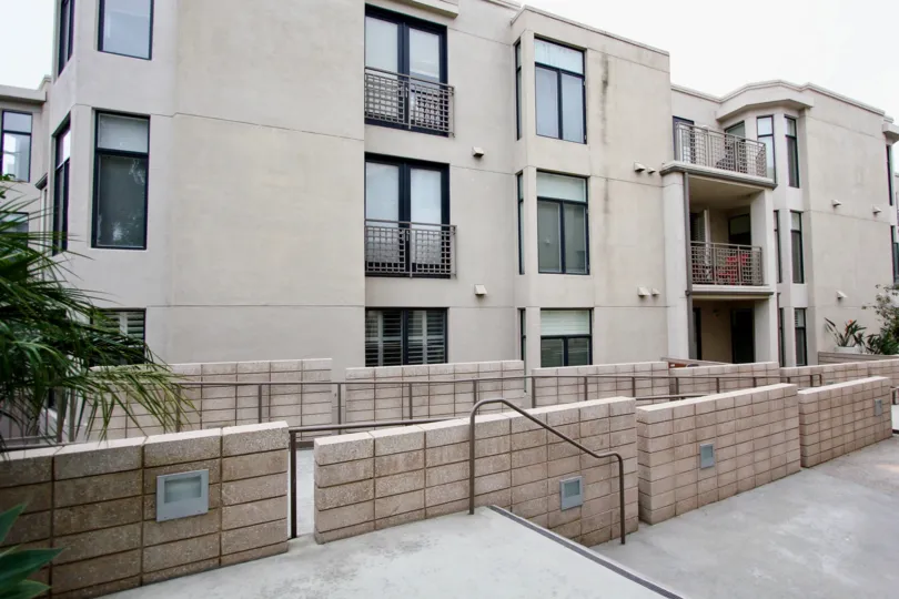valuable homes situated at Seahaus in La Jolla, California
