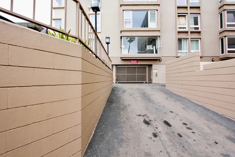 The Slanding road is the way of apartments in the shorepoint with lamps connected in the wall