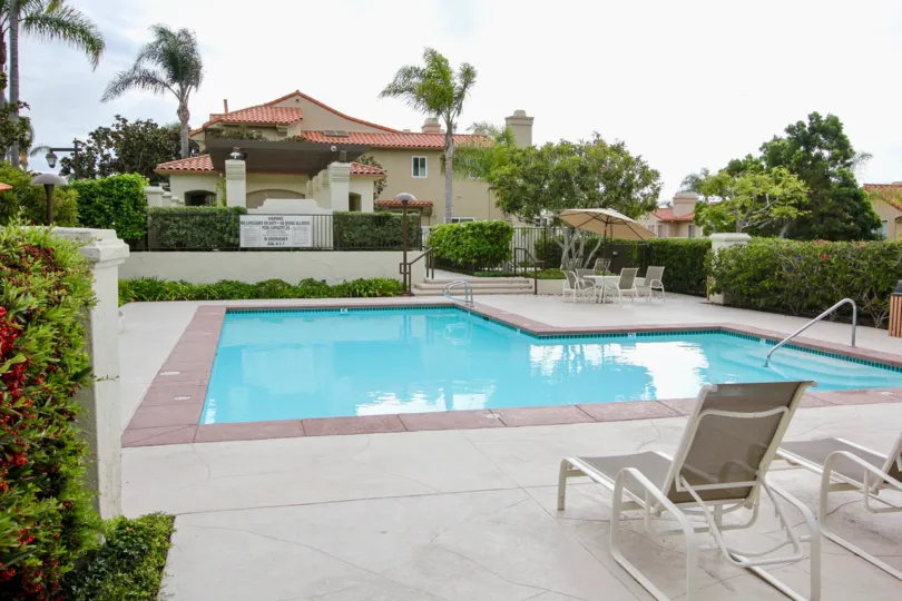 LARGE SWIMMING POOL TO FREAK OUT WITH FRIENDS AND FAMILIES FROM THE COMMUNITY VENTANA
