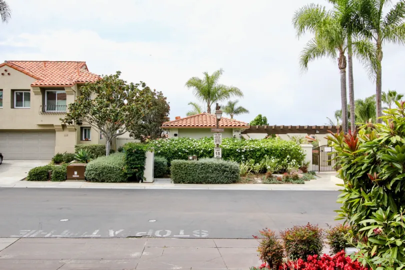 Awesome view of villa with garden and palm trees in Ventana of La Jolla