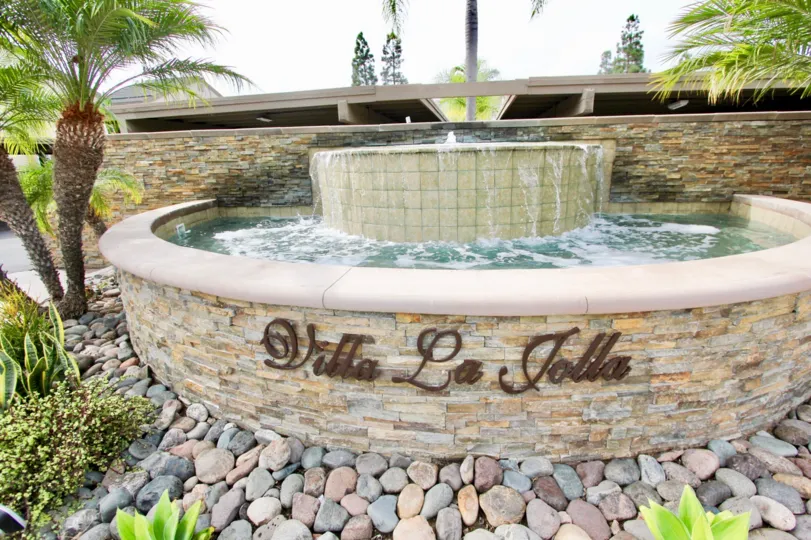 The Water Fountain at the Villa La Jolla and marked the community name with rocks
