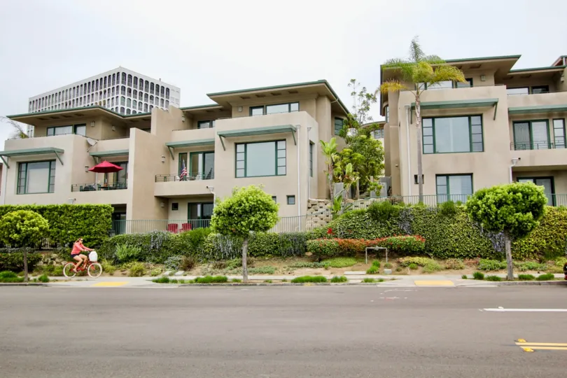 THE Village Point MOST BEAUTIFUL AREA BUILDING LOOKING EVERY WHERE GREENERY CLEAN WAY