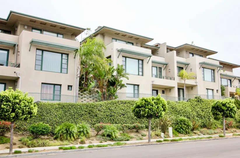 THE APARTMENT IN THE VILLAGE POINT WITH THE BALCONIS, BANANA TREE, PLANTS