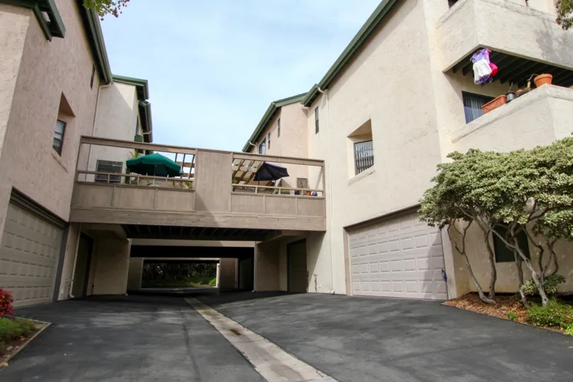 Excellent View of Villas with terrace in the Woodlands North of La Jolla