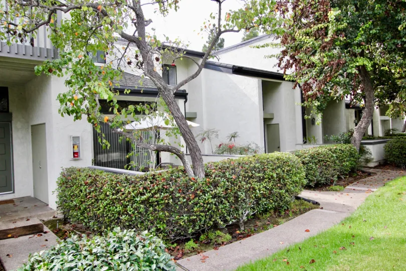 Green lawn in front of condos at Woodlands in La Jolla California