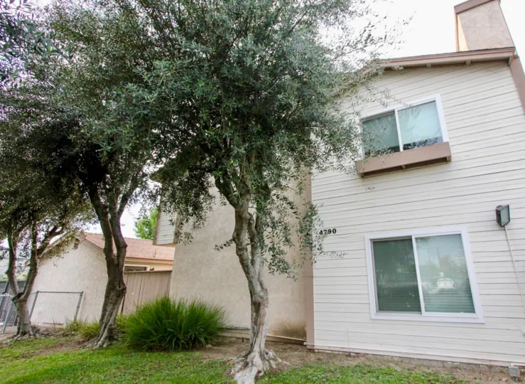 ALT="La Mesa Villa Condos Community at La Mesa in California"