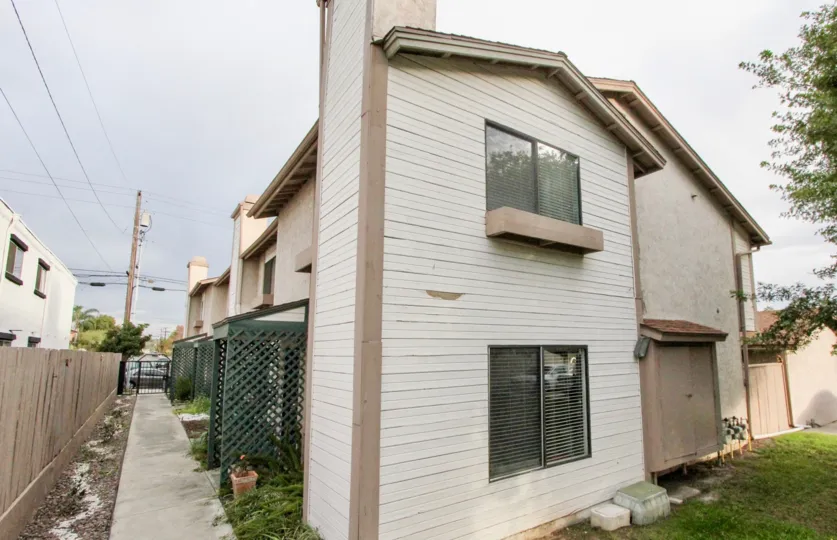 ALT="La Mesa Villa Condos Community at La Mesa in California"