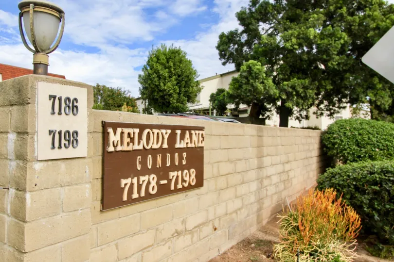 A sunny day in Melody Lane Condos with beautiful garden