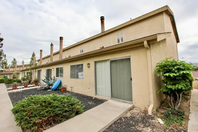 large no of villas for sale from the community of parkway villas