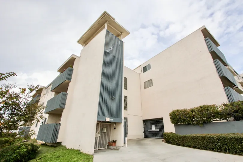 Excellent approach of a villa with lawn and garden in Rosehedge Manor of La Mesa