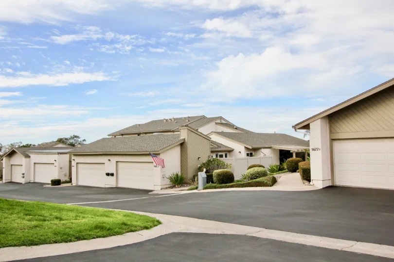 Beautiful Villas with lawn and roadside in Smoke Tree of La Mesa