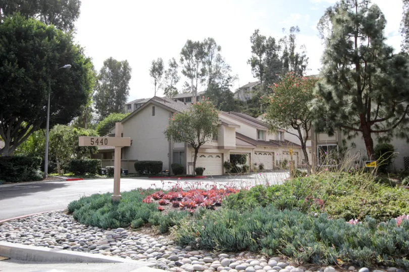 Excellent view of a villa with trees and garden in Strawberry Hills of La Mesa