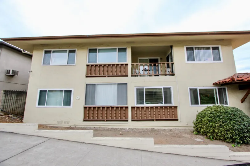Sunridge Terrace La Mesa California apartments with large street