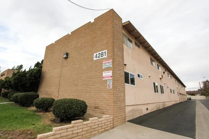 ALT="Villa Elena Community at La Mesa in California"