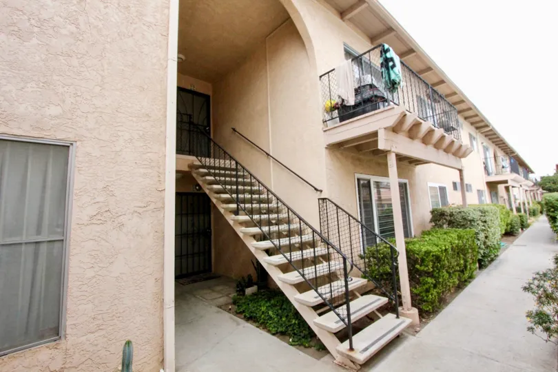 A sunny day at Villa Elena in La Mesa, California, with clean surroundings.