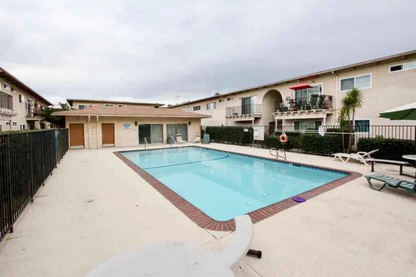 ALT="Villa Elena Community at La Mesa in California"