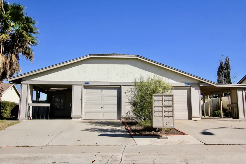 Colony Homes  ,: Mira Mesa, California, blue sky,trees
