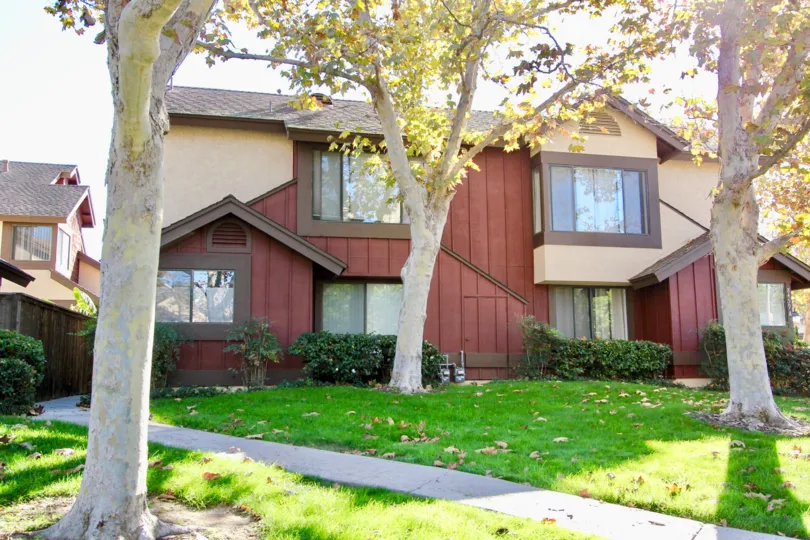 Concord Square a community is Mira Mesa, California.