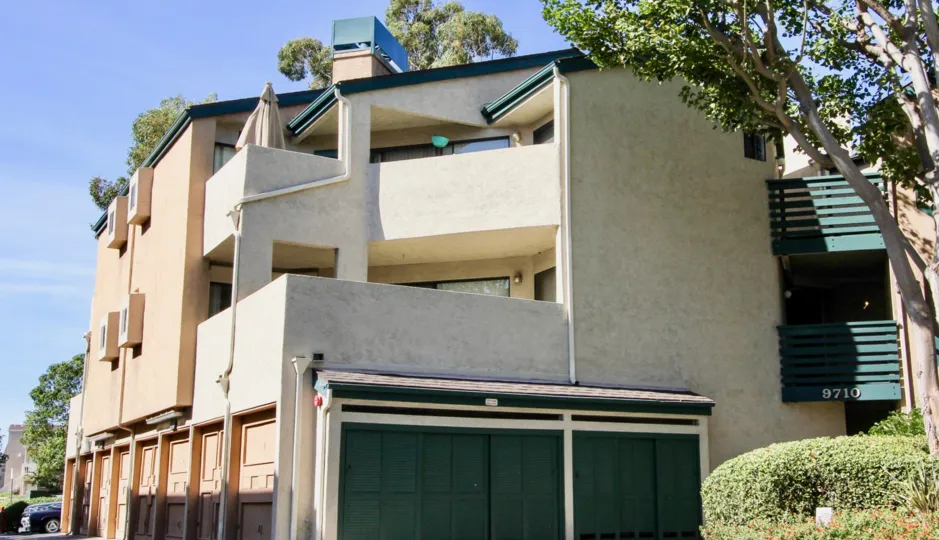 Beautiful House with Trees outside on a sunny day in Creekside are of Mira Mesa