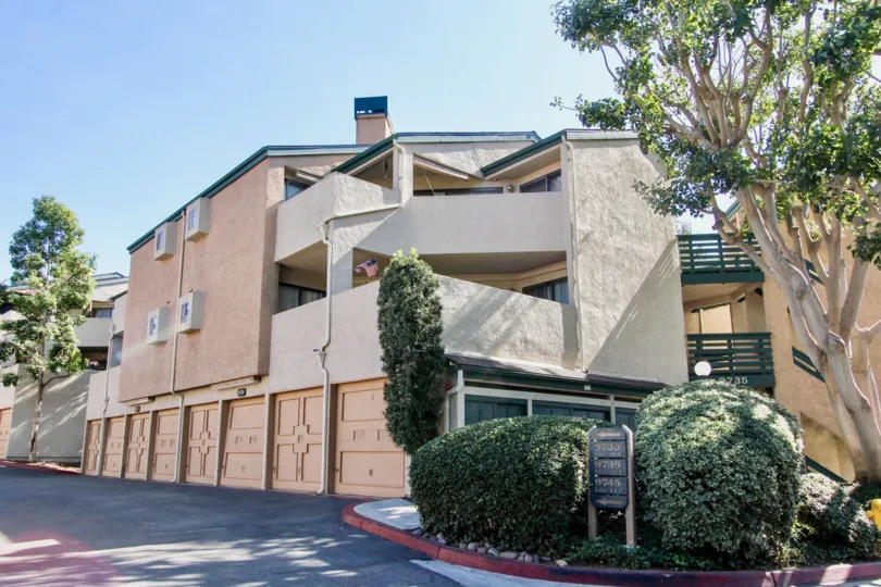 Creekside, Mira Mesa, California, City life at it's upbeat!