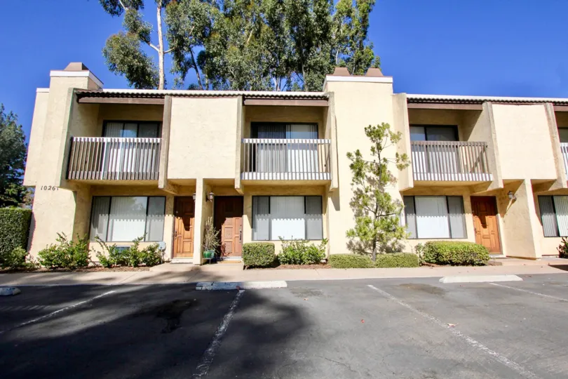 valuable homes at Gold Creek at Mira Mesa, California