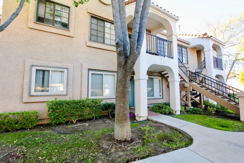 Green and urban living at High Ridge Apartments, Mira Mesa, California