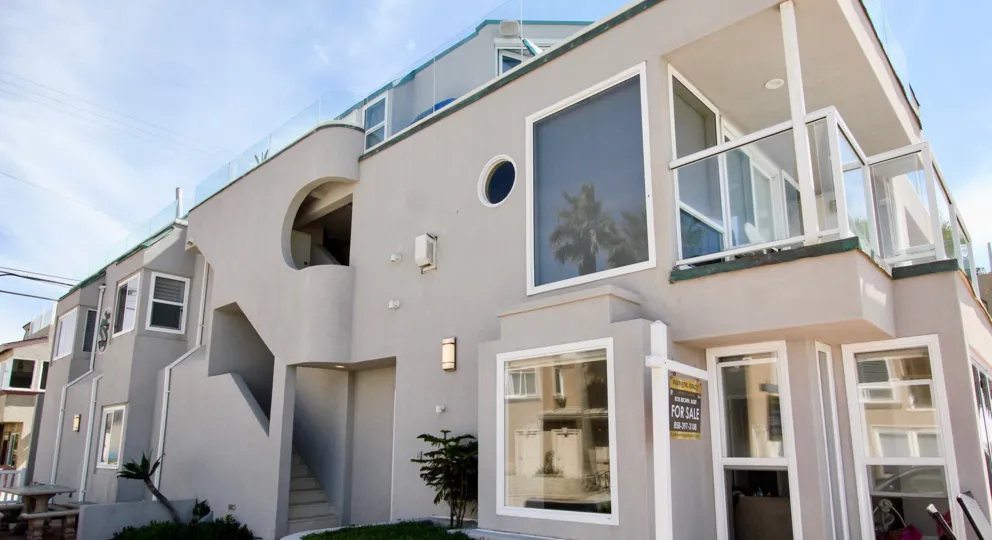 Two story structure that looks like it should be beachside.