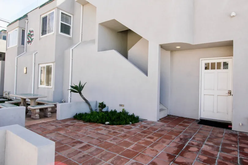 Clean lines and thriving greenery at Ocean Front One in Mission Beach, California.