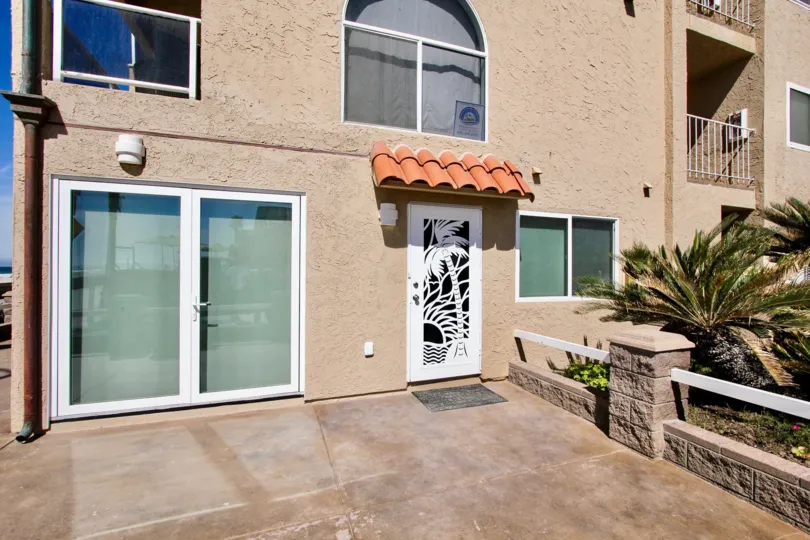 A building in the Ocean Front Villas in Mission Beach California.