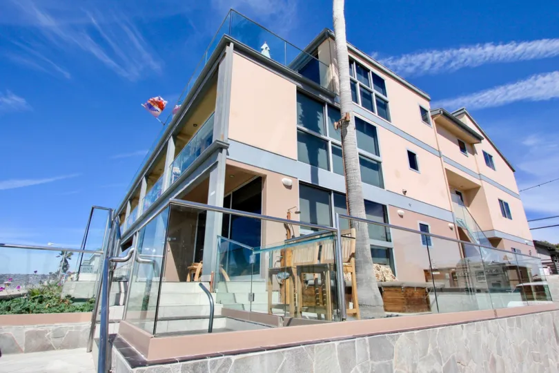 The San Juan Convention Center; 5 miles form the airport and 3 miles from historic Old San Juan where you find excellent shopping, restaurants, museums and stunning views of the Old City, the San Juan Bay and other amenities. It is within walking distance