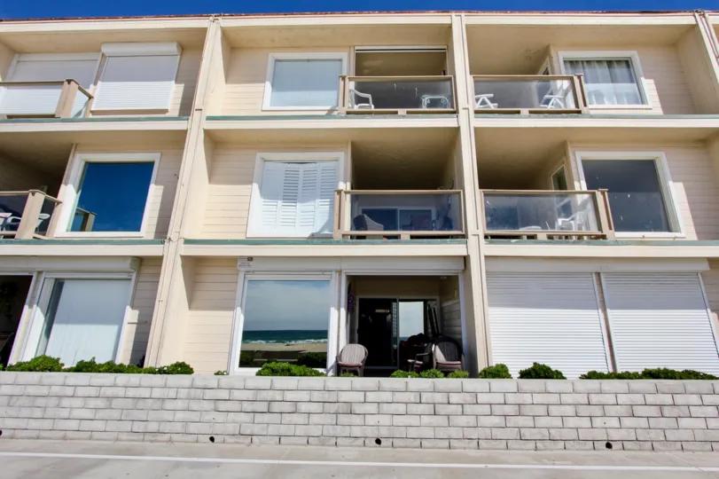 San Diego is one of the top vacation destinations in the country. Gorgeous beaches, cool breezes, and warm sunshine year round make it the ideal place to experience the best of the Southern California lifestyle. At Penny Realty, we also offer the best sel